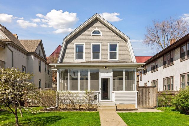 2614 Pleasant Avenue, Minneapolis, MN 55408