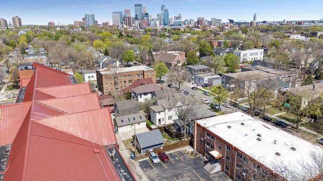 2614 Pleasant Avenue, Minneapolis, MN 55408