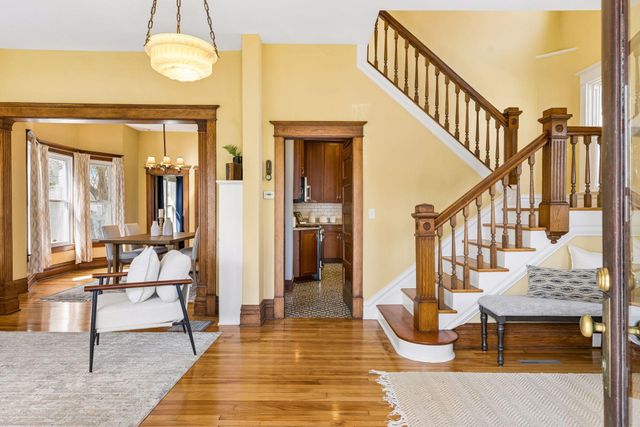 2614 Pleasant Avenue, Minneapolis, MN 55408