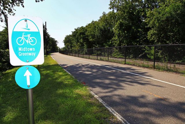 2614 Pleasant Avenue, Minneapolis, MN 55408