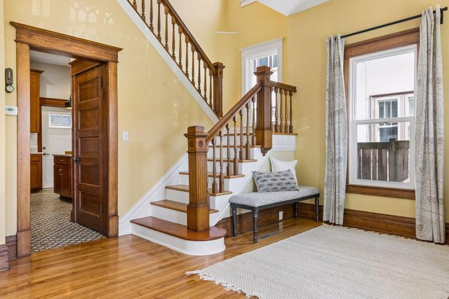 2614 Pleasant Avenue, Minneapolis, MN 55408