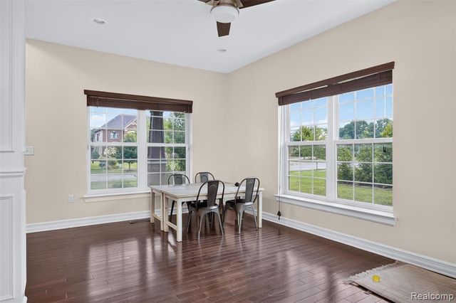 1465 Whispering Maples, Ann Arbor, MI 48108