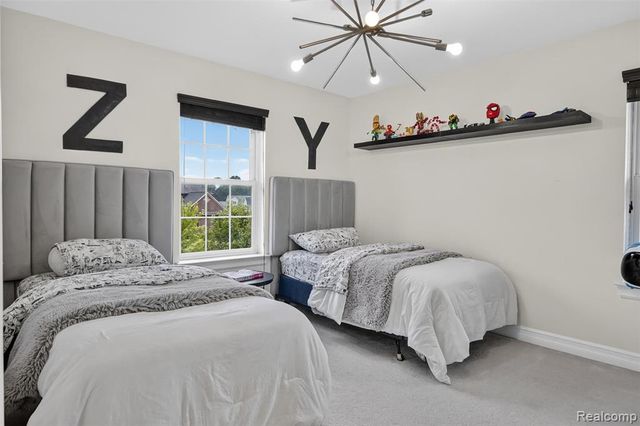 1465 Whispering Maples, Ann Arbor, MI 48108