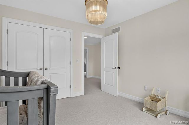 1465 Whispering Maples, Ann Arbor, MI 48108
