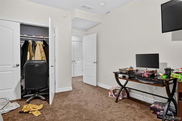 1465 Whispering Maples, Ann Arbor, MI 48108