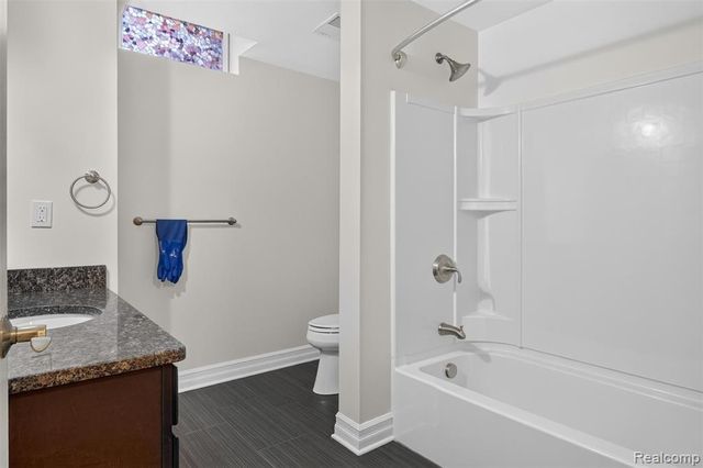 1465 Whispering Maples, Ann Arbor, MI 48108