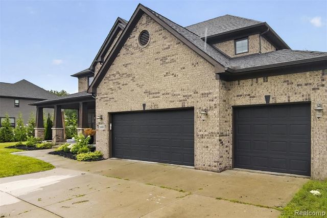 1465 Whispering Maples, Ann Arbor, MI 48108
