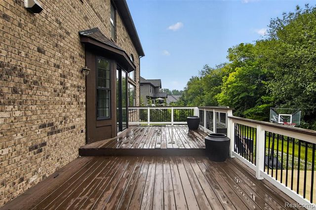 1465 Whispering Maples, Ann Arbor, MI 48108