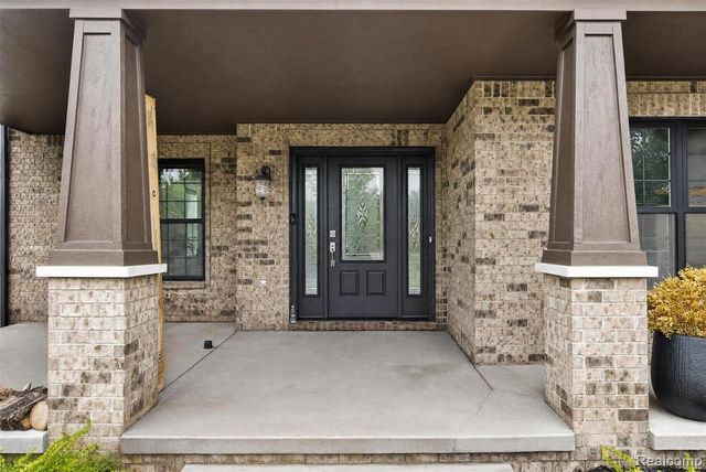 1465 Whispering Maples, Ann Arbor, MI 48108