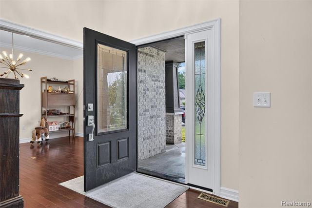 1465 Whispering Maples, Ann Arbor, MI 48108