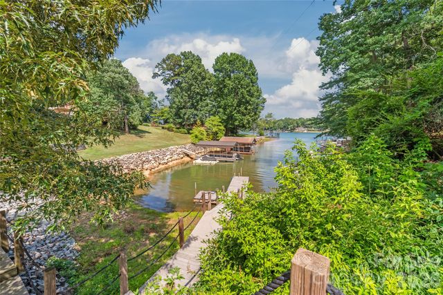 7365 Gabriel Street, Sherrills Ford, NC 28673