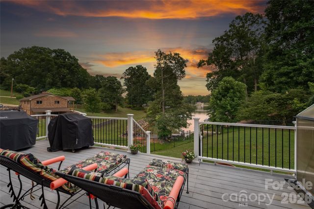 7365 Gabriel Street, Sherrills Ford, NC 28673