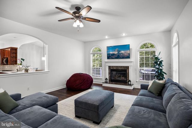 105 HICKORY CT, Mullica Hill, NJ 08062