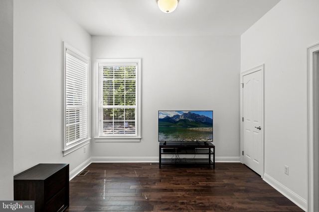 105 HICKORY CT, Mullica Hill, NJ 08062