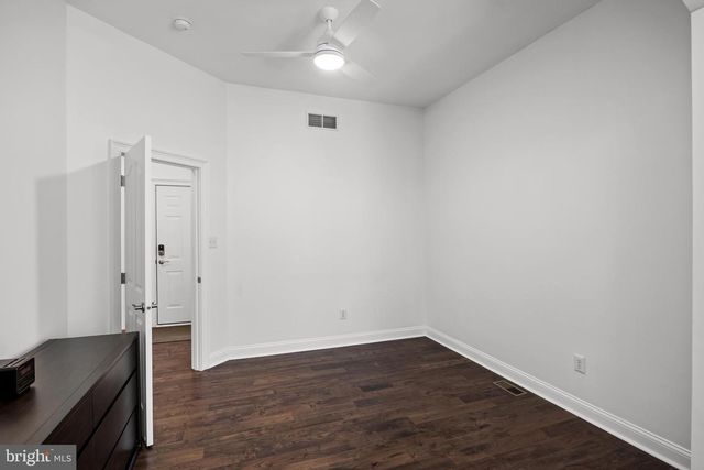 105 HICKORY CT, Mullica Hill, NJ 08062