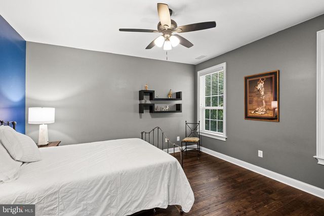 105 HICKORY CT, Mullica Hill, NJ 08062