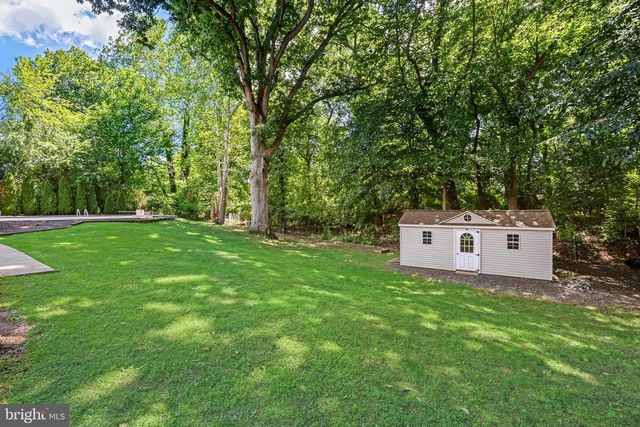 105 HICKORY CT, Mullica Hill, NJ 08062