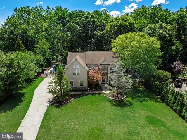 105 HICKORY CT, Mullica Hill, NJ 08062