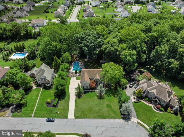 105 HICKORY CT, Mullica Hill, NJ 08062
