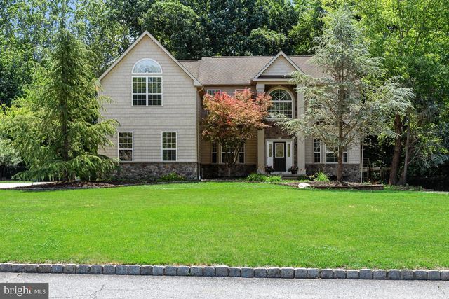 105 HICKORY CT, Mullica Hill, NJ 08062
