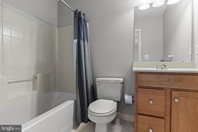 108 PREAKNESS DR, Mullica Hill, NJ 08062