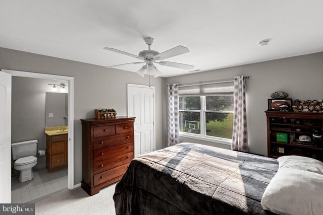 108 PREAKNESS DR, Mullica Hill, NJ 08062