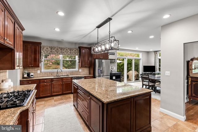 108 PREAKNESS DR, Mullica Hill, NJ 08062