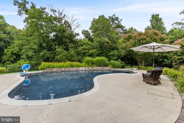 108 PREAKNESS DR, Mullica Hill, NJ 08062