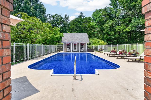 1401 Denny Rd, Cookeville, TN 38506