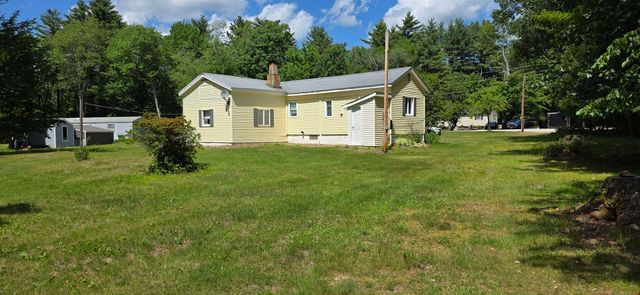 17 Mobile Coach Lane, Mont Vernon, NH 03057