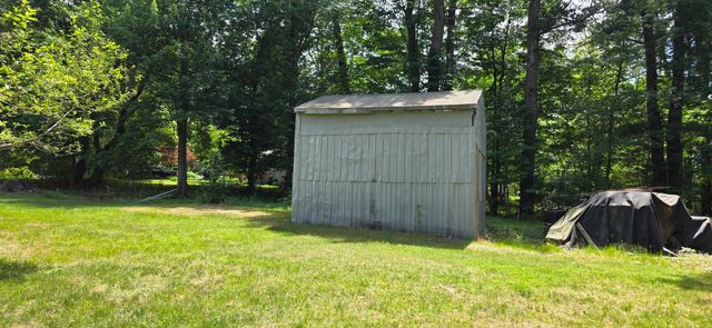 17 Mobile Coach Lane, Mont Vernon, NH 03057