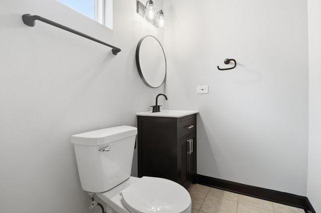 5416 W Thomas Street, Chicago, IL 60651