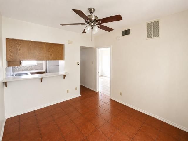 706 W 22nd ST 205, Austin, TX 78705