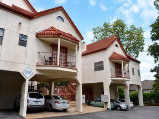 706 W 22nd ST 205, Austin, TX 78705