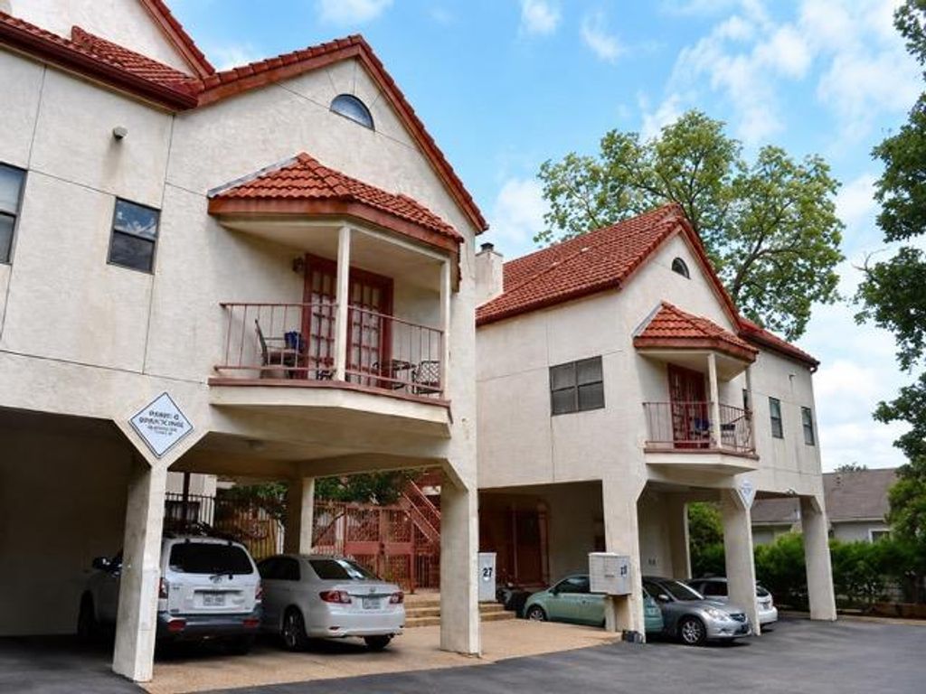 706 W 22nd ST 205, Austin, TX 78705