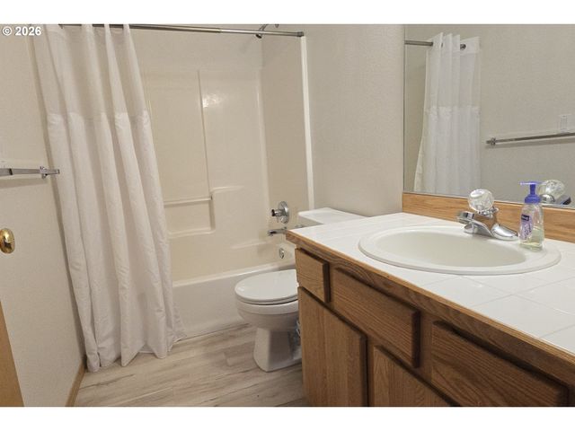 13614 Sw NORTHVIEW Dr, Tigard, OR 97223