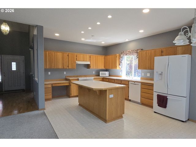 13614 Sw NORTHVIEW Dr, Tigard, OR 97223