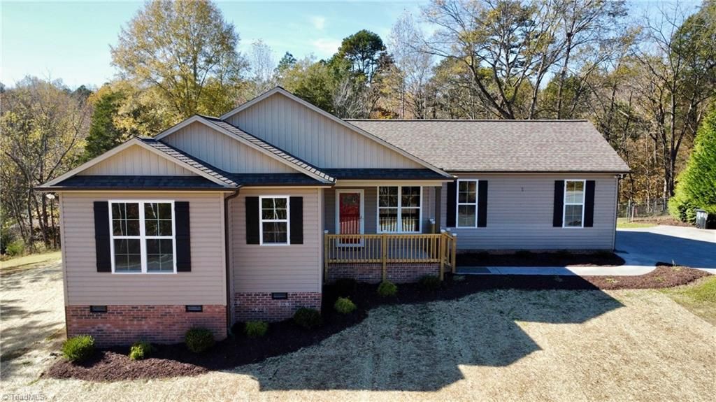 2212 Becks Church Road, Lexington, NC 27292