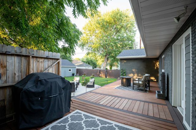 615 Vine Street, Hudson, WI 54016