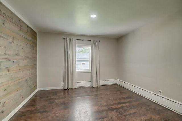 615 Vine Street, Hudson, WI 54016