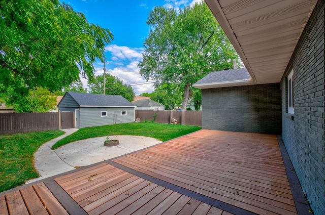 615 Vine Street, Hudson, WI 54016