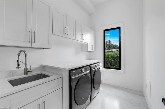 1248 13th AVE N, Naples, FL 34102
