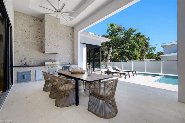 1248 13th AVE N, Naples, FL 34102
