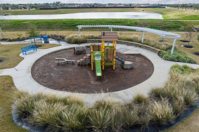 4827 Monarch Falls Lane, Richmond, TX 77469