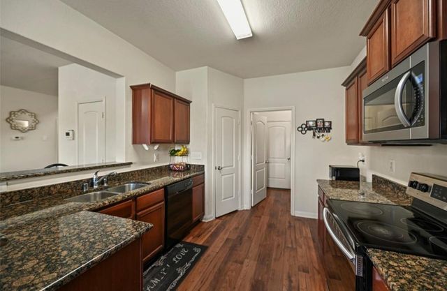 4827 Monarch Falls Lane, Richmond, TX 77469