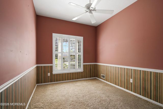 47 Greensprings Drive, Lakewood, NJ 08701