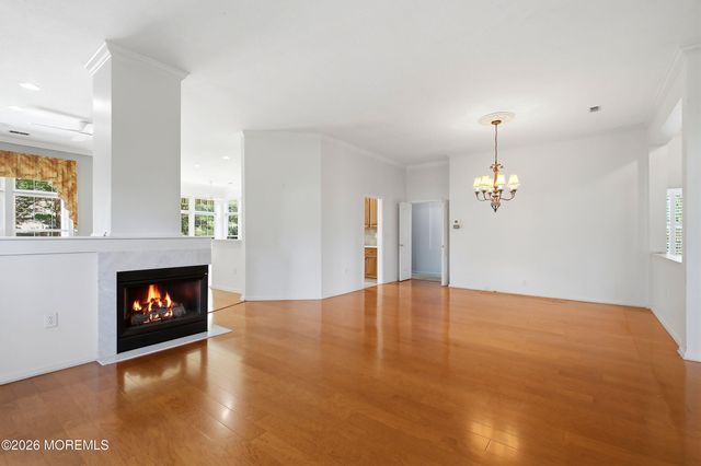 47 Greensprings Drive, Lakewood, NJ 08701