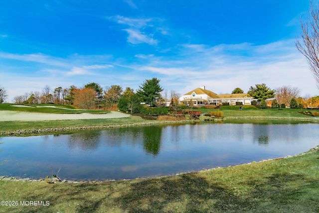47 Greensprings Drive, Lakewood, NJ 08701