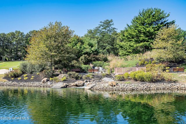47 Greensprings Drive, Lakewood, NJ 08701