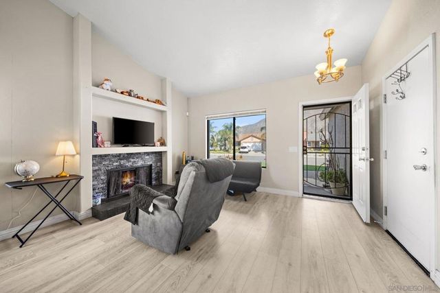 312 Blue Ridge Lane, San Jacinto, CA 92583